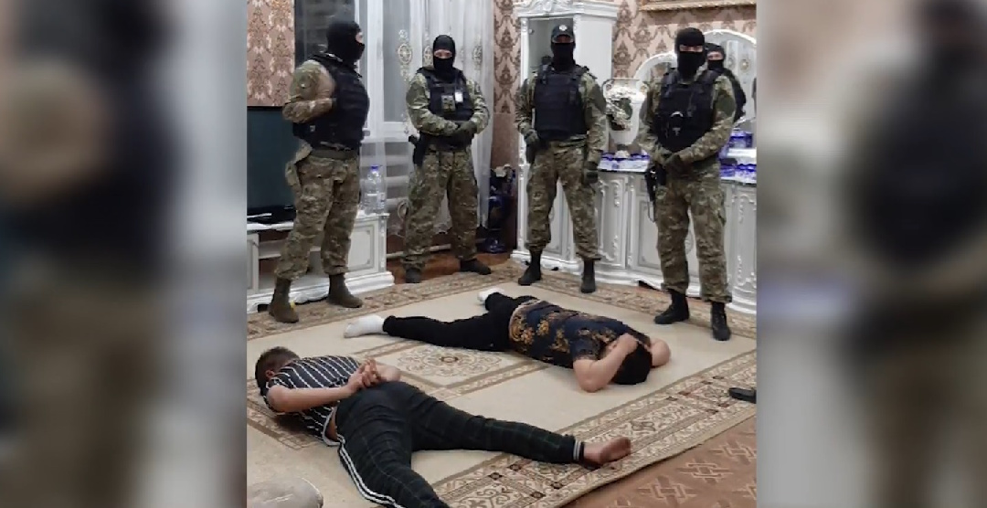 Тюменские силовики перекрыли межрегиональный канал поставки наркотиков