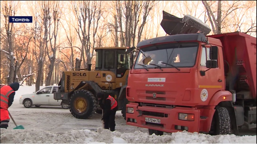В Тюмени могут эвакуировать мешающие уборке улиц автомобили