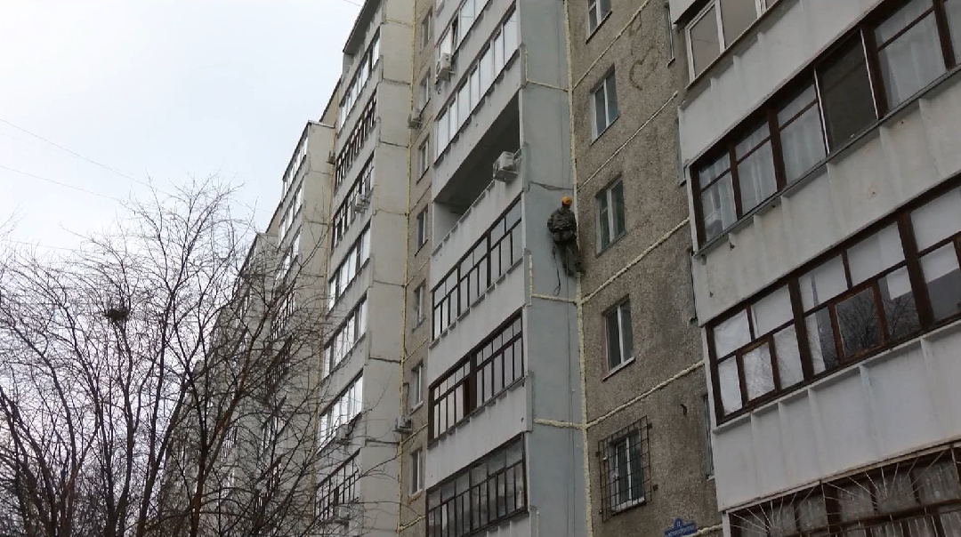 Более 80 фасадов многоквартирников отремонтируют в Тюменской области