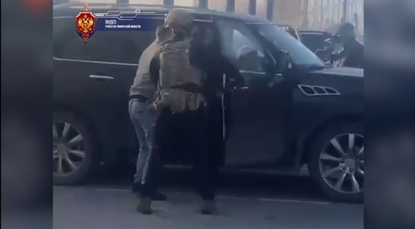 Бывших сотрудников тюменского транспортного надзора подозревают во взяточничестве