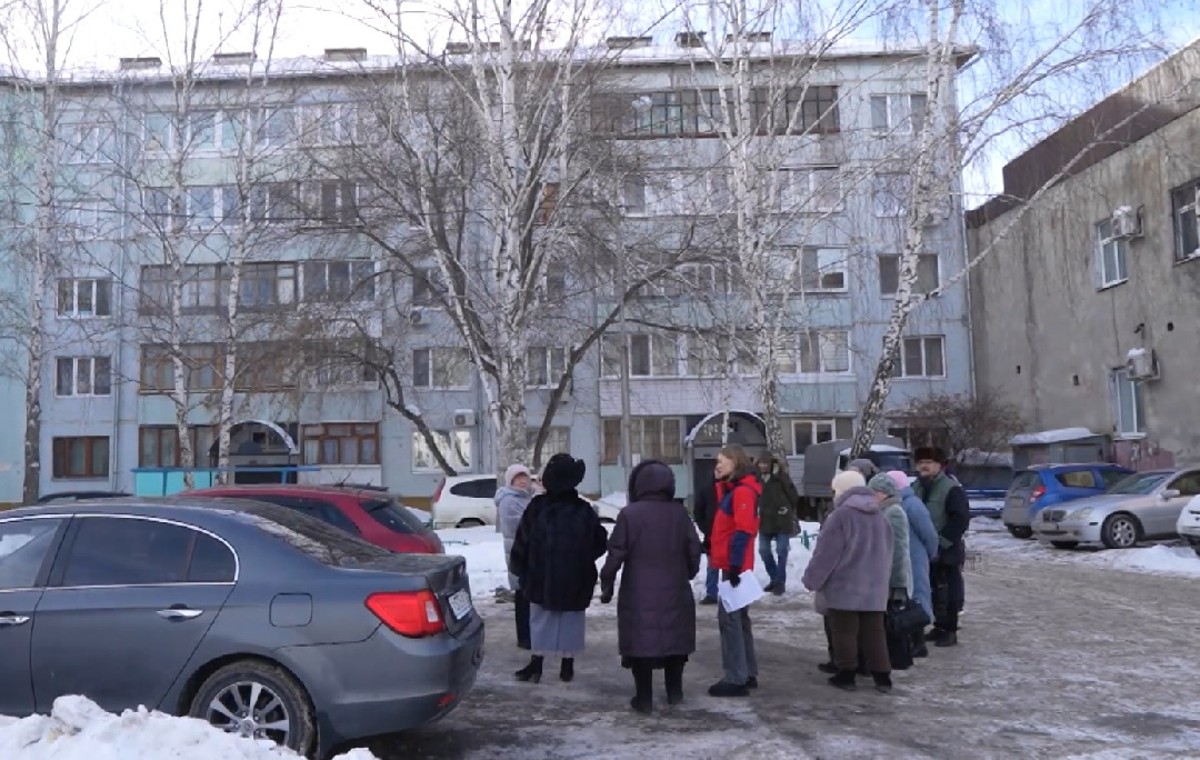 Тюменцы решают вопрос о замене теплооборудования в старой пятиэтажке