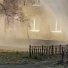Фонтан воды из-за порыва трубы в Тюмени бил до четвертого этажа многоэтажки 